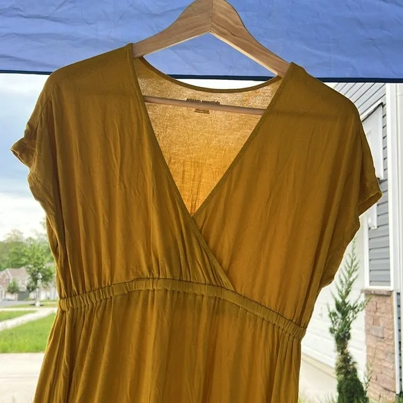 Mustard Maxi Dress - Picture 3 of 4